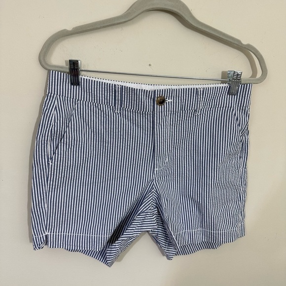 Old Navy sz 6 every day short mini stripe seersucker in blue and white - Picture 1 of 11